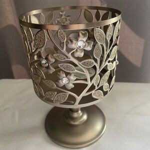 Bath & Body Works 3-Wick Dogwood Sparkle Jeweled Pedestal Candle Holder NEW
